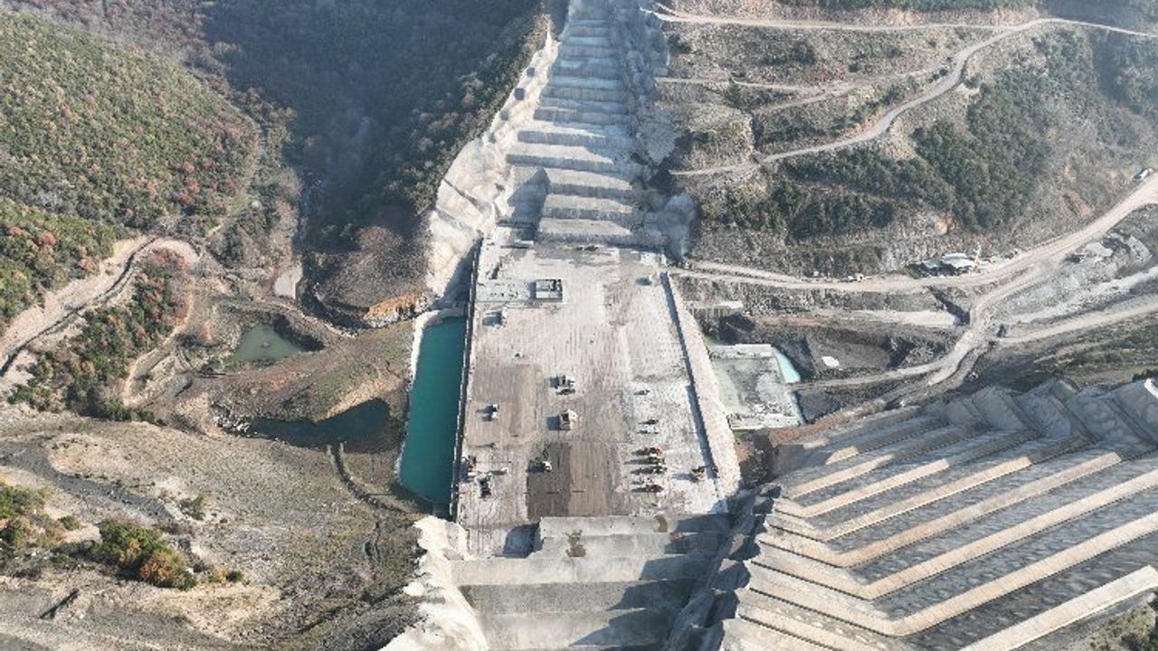 Bursa Karacabey'de Gölecik Barajı gün sayıyor