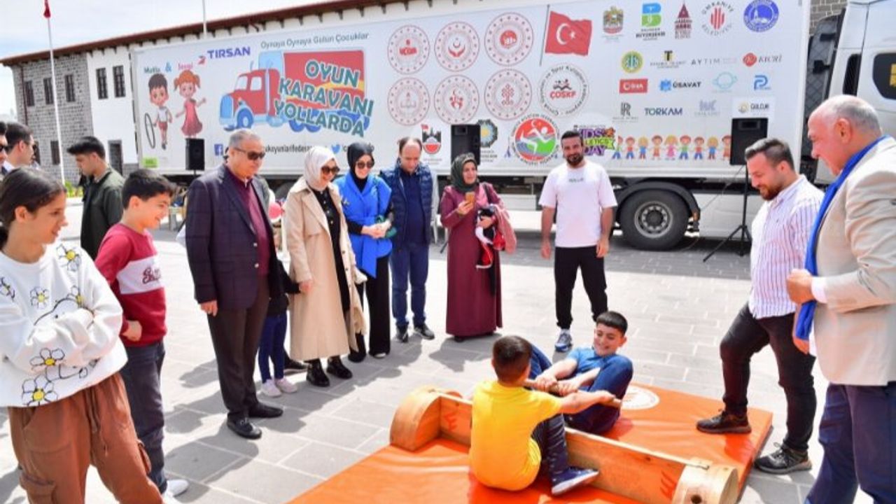 Deprem çocukları Diyarbakır'da Bayram Şenliği’nde eğlendi