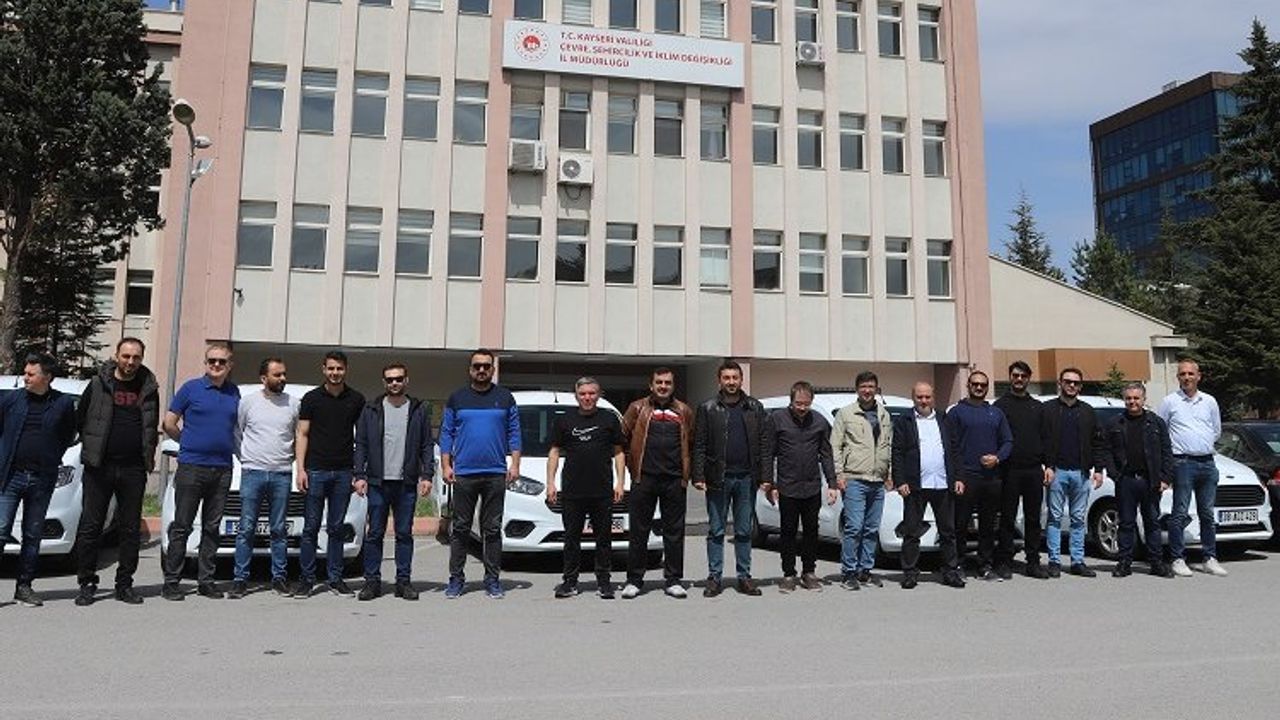 Kayseri Büyükşehir'den Adana'ya teknik destek
