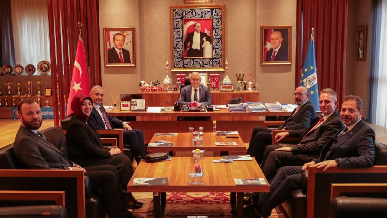 Kütahya'da AK Partili vekil adaylardan Başkan Işık'a ziyaret