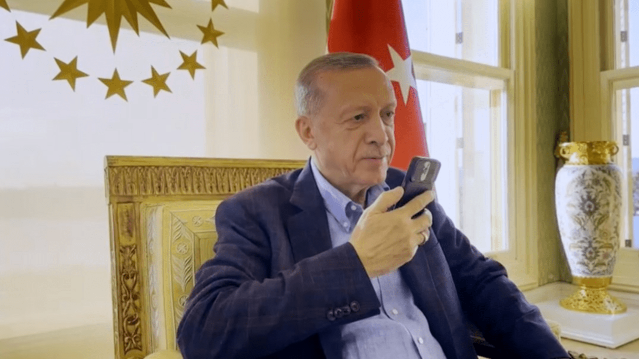 Cumhurbaşkanı Erdoğan, Cudi Dağı Üs Bölgesi’ndeki jandarmalarla telefonda görüştü