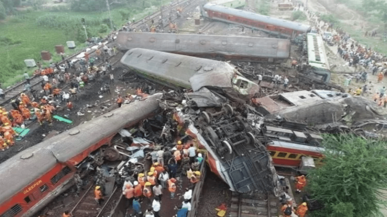 Hindistan Balasore'de Feci Tren Kazası