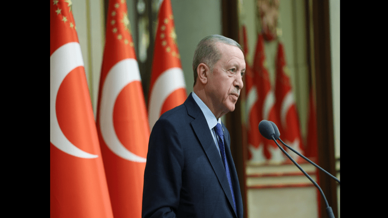 Cumhurbaşkanı Erdoğan: “Biz gençleri her zaman emaneti teslim edeceğimiz yol arkadaşlarımız olarak gördük”