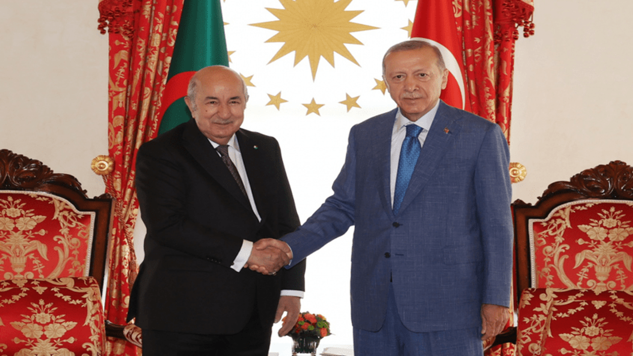 Cumhurbaşkanı Erdoğan, Cezayir Demokratik Halk Cumhuriyeti Cumhurbaşkanı Tebbun ile telefonda görüştü
