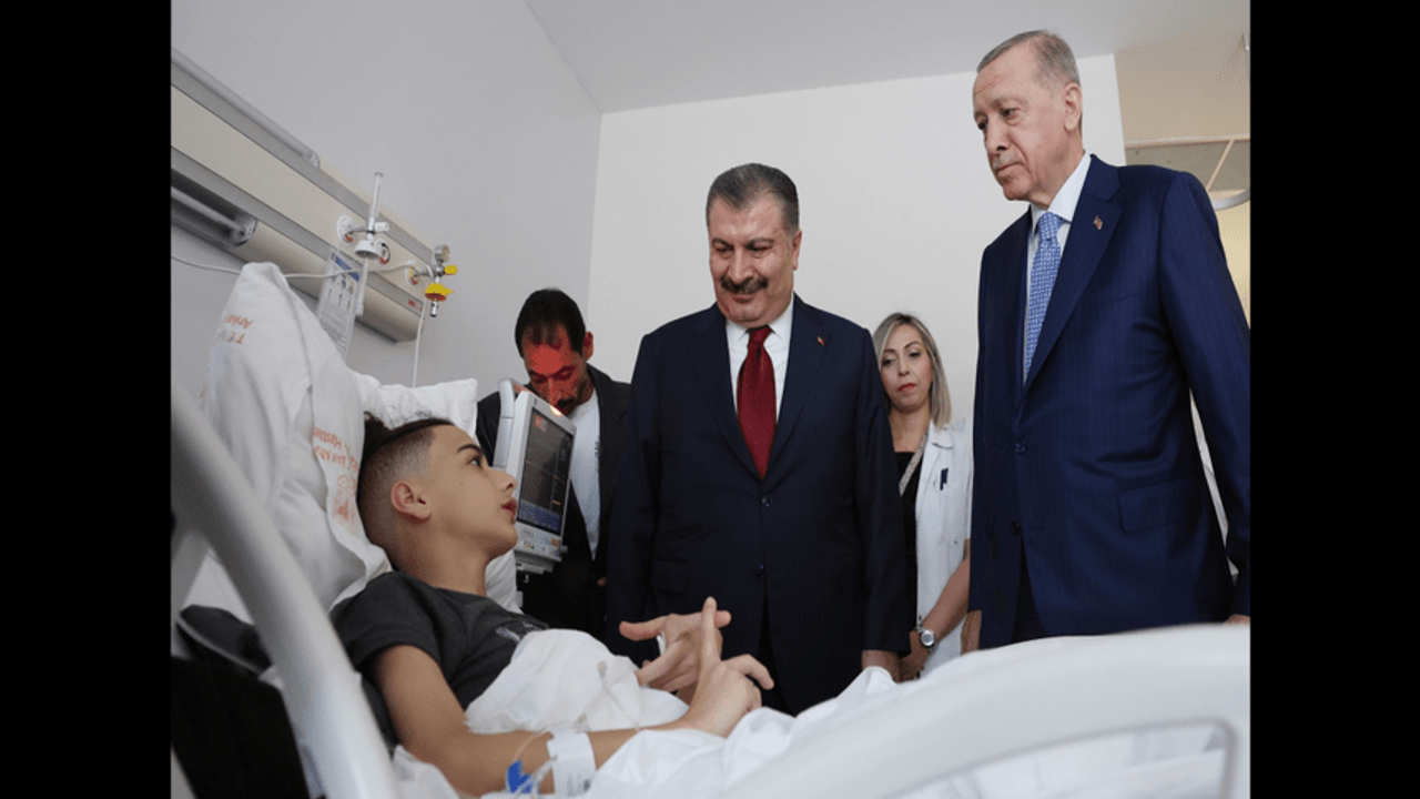 Cumhurbaşkanı Erdoğan, Gazze’den getirilen hastaları ziyaret etti