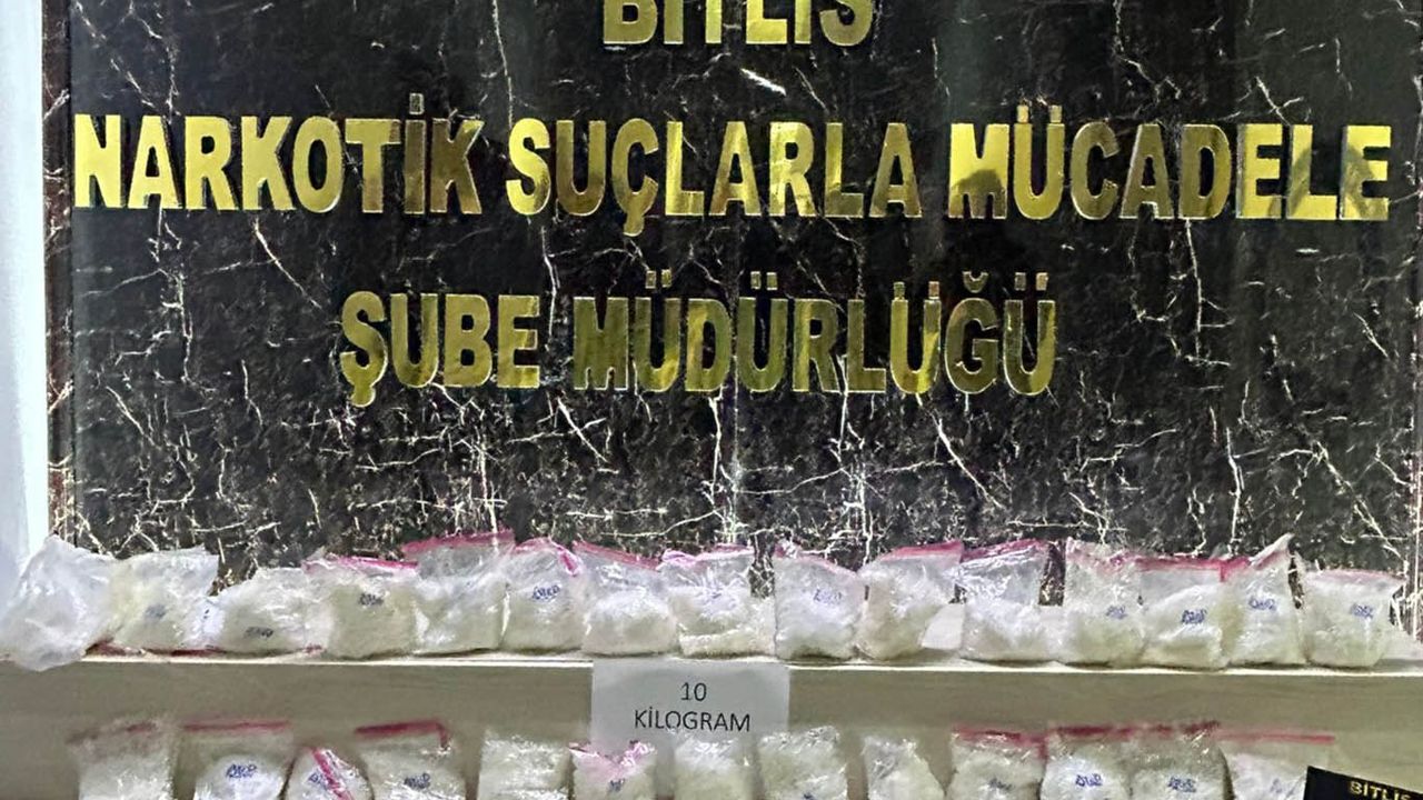 Bitlis'te 10 kilogram uyuşturucu ele geçirildi