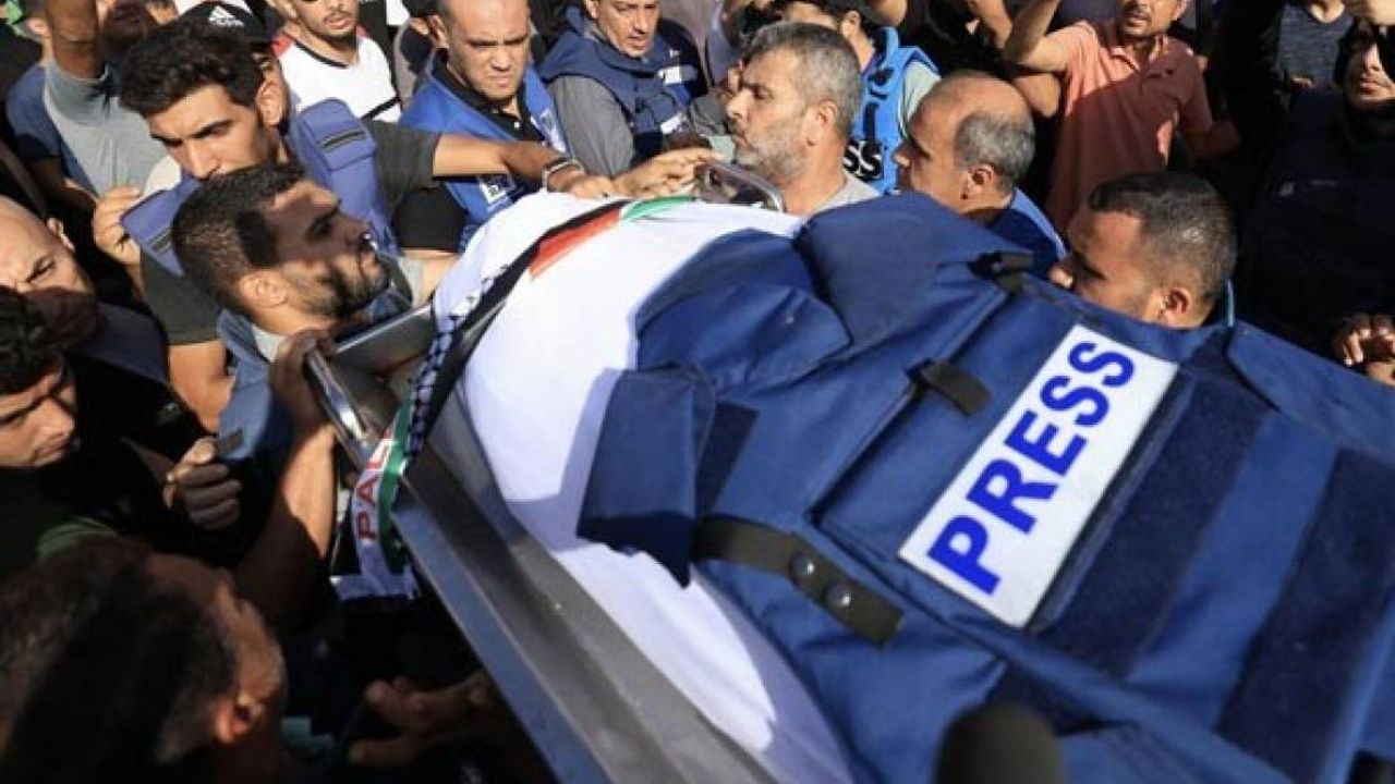 Gazze'de şehit gazeteci sayısı 122'ye yükseldi