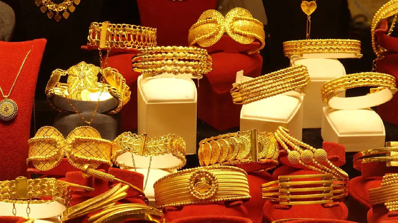 Hem vatandaş hem de esnaf altın fiyatlarının yükselişinin durdurulmasını istiyor