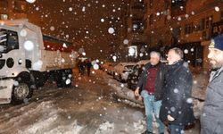 Mardin Artuklu'da Başkan Tatlıdede, kar temizleme çalışmalarını inceledi