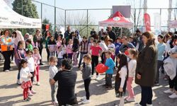 İzmit'te 'Çocuklar Gülsün' etkinliği eğlendirdi