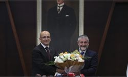 Hazine ve Maliye Bakanı Mehmet Şimşek Görevi Devraldı.