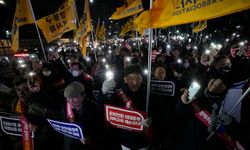Güney Kore'de binlerce doktor iş bırakma eylemi yaptı 