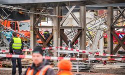 Hollanda’da inşaat halindeki köprü çöktü: 2 ölü, 2 yaralı