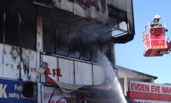 Van’da iş yerinde çıkan yangın söndürüldü