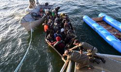 Akdeniz'deki tekne kazasında 60 düzensiz göçmen hayatını kaybetti