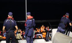 Balıkesir açıklarında 34 düzensiz göçmen yakalandı