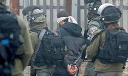 Batı Şeria ve Kudüs'te 7 bin 870 Filistinli esir alındı