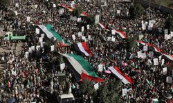 Yemen'de on binlerin katılımıyla Filistin'e destek gösterisi