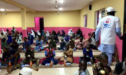 Yetimler Vakfı Nijerya'da  iftar yemeği verdi