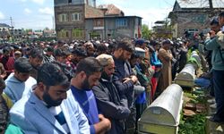 İşgal altındaki Keşmir'de tekne battı: 5 ölü 20 kayıp