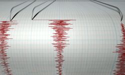 İzmir açıklarında 4,5 büyüklüğünde deprem