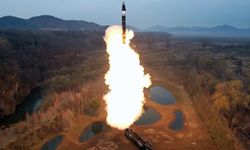 Kuzey Kore yeni hipersonik füzeyi test etti