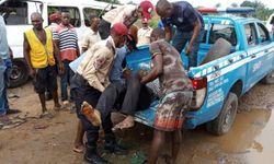 Nijerya'da kamyon ile otobüs çarpıştı: 19 ölü