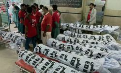 Pakistan'da otobüs kazası: 17 ölü, 41 yaralı