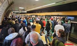 Üsküdar-Samandıra Metro Hattı'ndaki arıza 30 saati aşkın süredir giderilmedi
