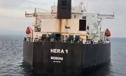 Çanakkale Boğazı'nda arızalanan tanker limana yanaştırıldı