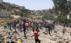 İşgalcilerin, Batı Şeria'da yıktığı evin enkazından 6 şehit çıkarıldı