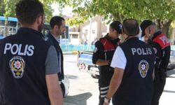 İstanbul'da okul önlerinde denetim: Aranan 3 bin 708 kişi yakalandı