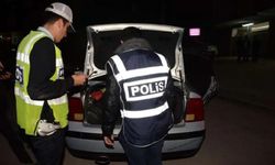 İzmir'de asayiş uygulaması: 400 gözaltı