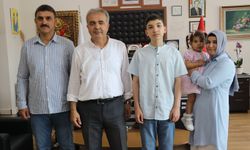 İmam hatip öğrencisi Özcan, hocalarının desteğiyle Türkiye birincisi oldu