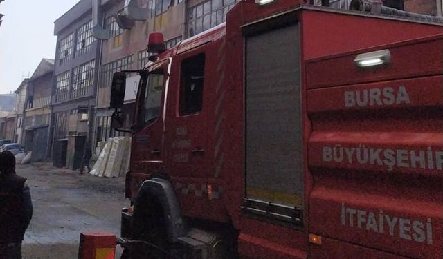 Bursa'da mobilya fabrikasında yangın