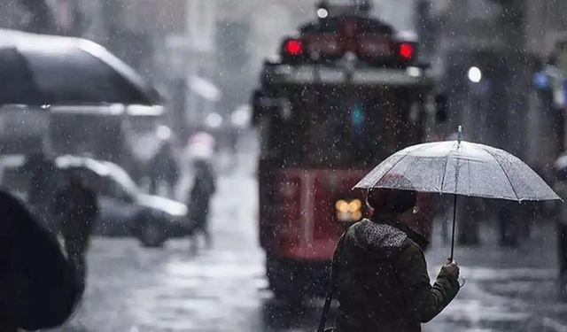İstanbul için sağanak uyarısı: Sıcaklıklar düşecek