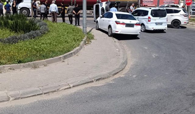 Mardin’de TIR iki farklı araca çarptı: 4 yaralı 