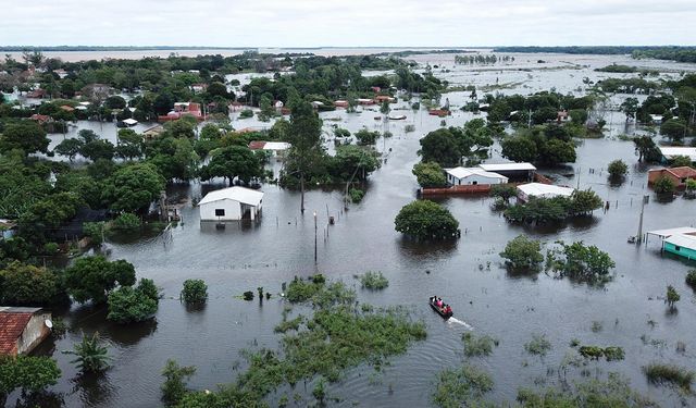 Paraguay’da şiddetli yağış sonrası yaşanan selde 2 kişi öldü 