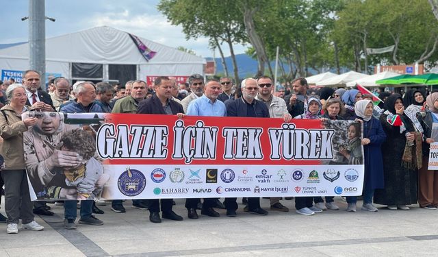 Siyonist rejiminin Gazze'ye saldırılarını protesto için Bandırma'da “Gazze için Tek Yürek” etkinliği düzenlendi