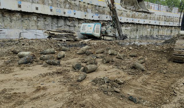 Beyoğlu'nda okul inşaatında askeri mühimmat bulundu