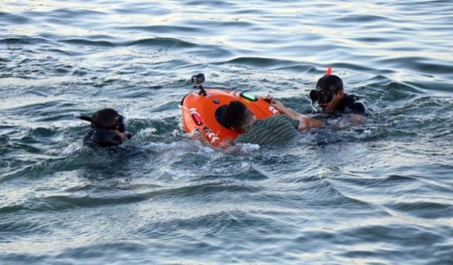 Cezayir'de okul gezisinde denize giren 5 çocuk boğuldu