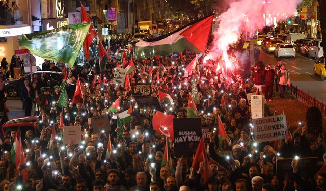 İstanbul'da binler Filistin için yürüdü