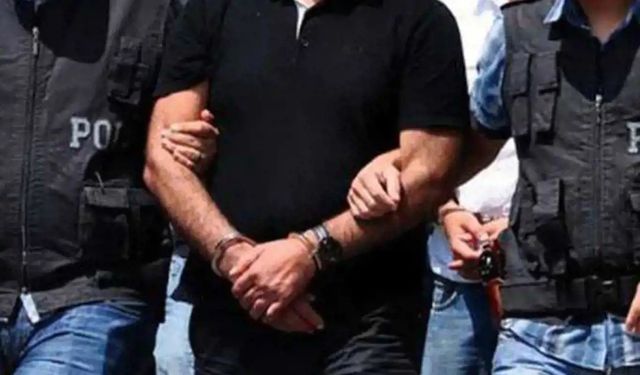 İzmir'de uyuşturucu operasyonu: 64 gözaltı