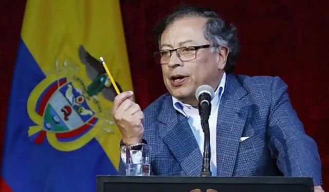Kolombiya Cumhurbaşkanı Petro'dan siyonist rejim yanlısı gazetecilere "ikiyüzlülük" tepkisi