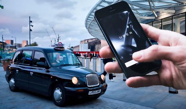 Londra taksi şoförleri Uber'den 313 milyon dolar tazminat talep edecek