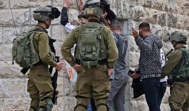 Siyonist işgal rejimi 20 Filistinliyi daha alıkoydu