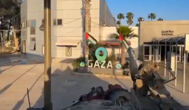 Siyonist rejim Refah Sınır Kapısı'nı işgal etti: Gazze'ye yardım girişleri durdu