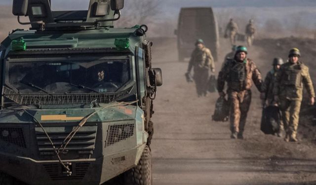 Ukrayna geri çekiliyor, Rus güçleri ilerliyor 