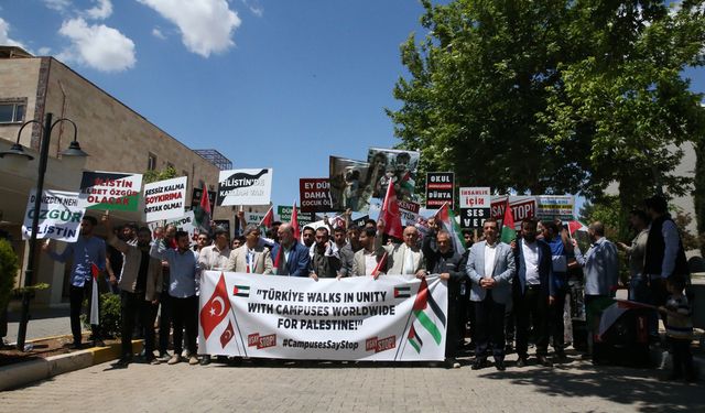 Üniversite öğrencilerinden Gazze'ye destek yürüyüşü