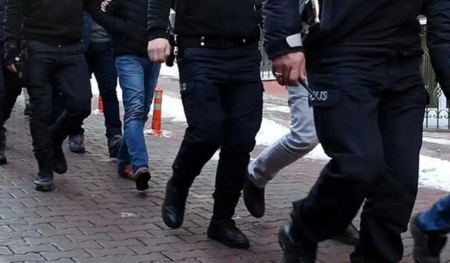 Van'da göçmen kaçakçılığı operasyonu: 4 tutuklama